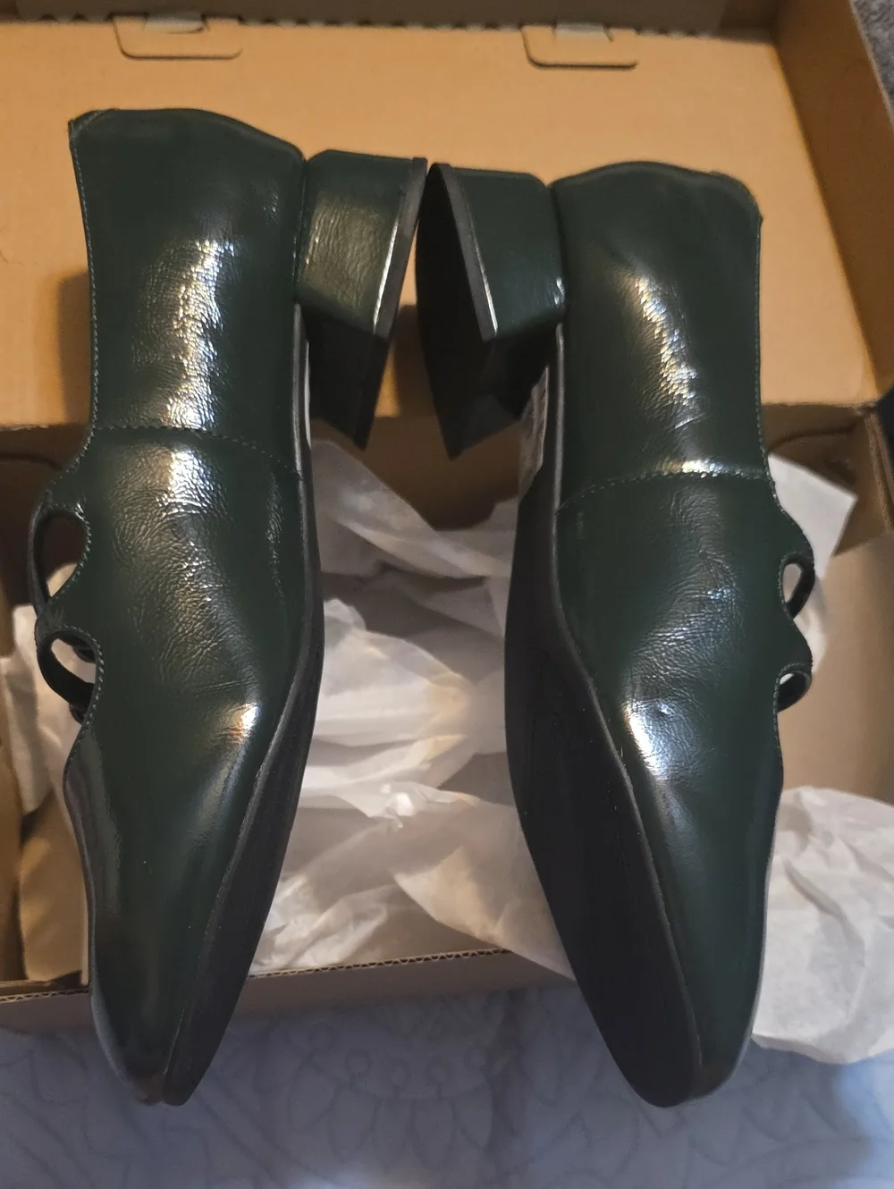Clarks Mary-Jane Daiss30 Shine - Dark Green Size 7 NIB